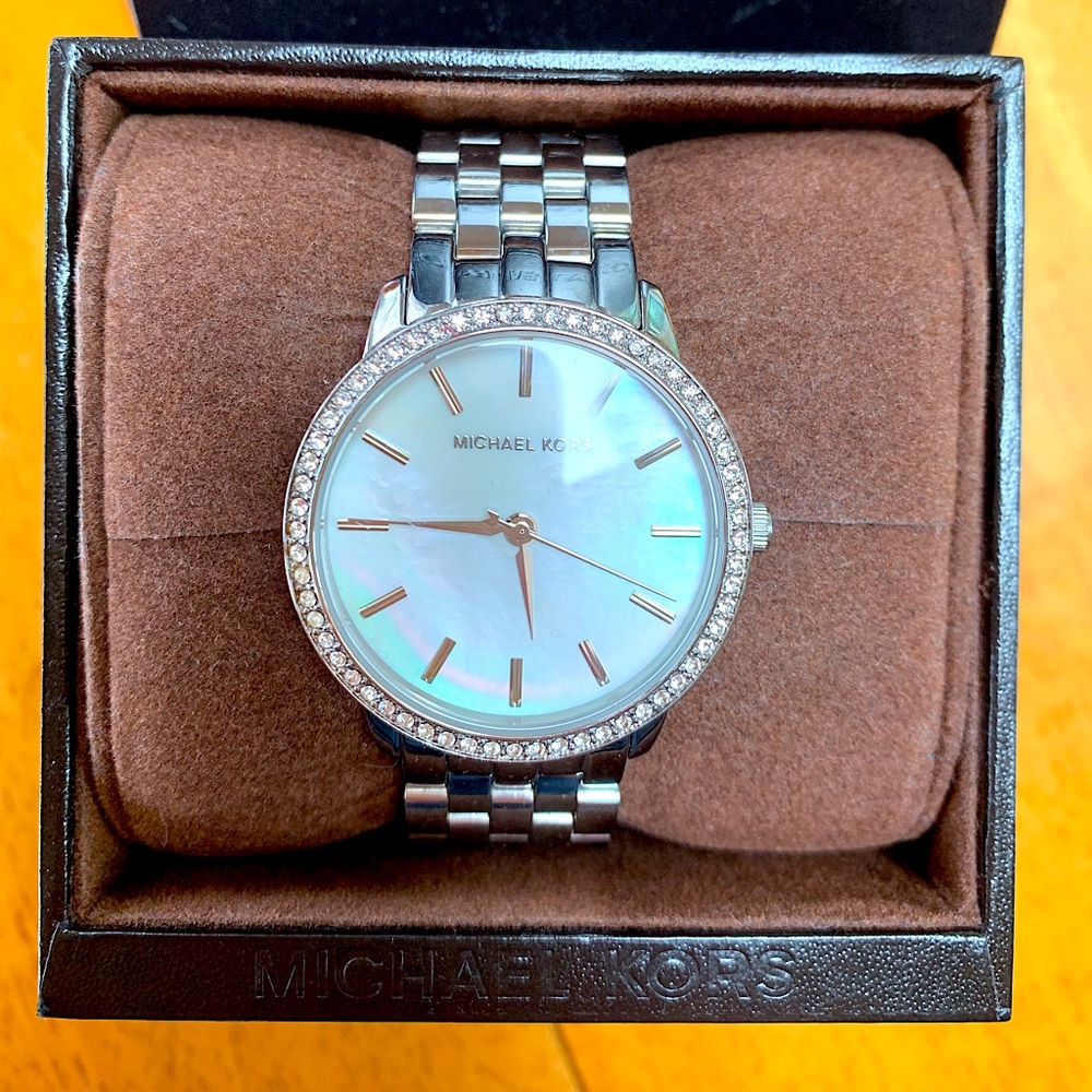 Michael Kors Mother of Pearl Stainless Steel MK3118 Women’s watch